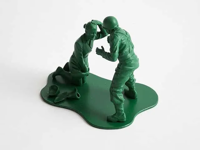 Dorothy-Casualties-of-War-Toy-Soldiers-4-640x480px