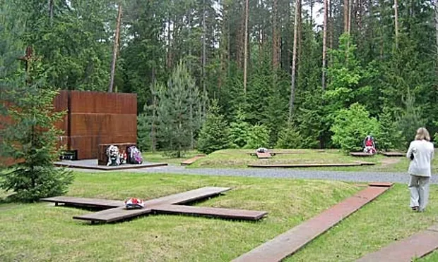 A-memorial-dedicated-to-t-007